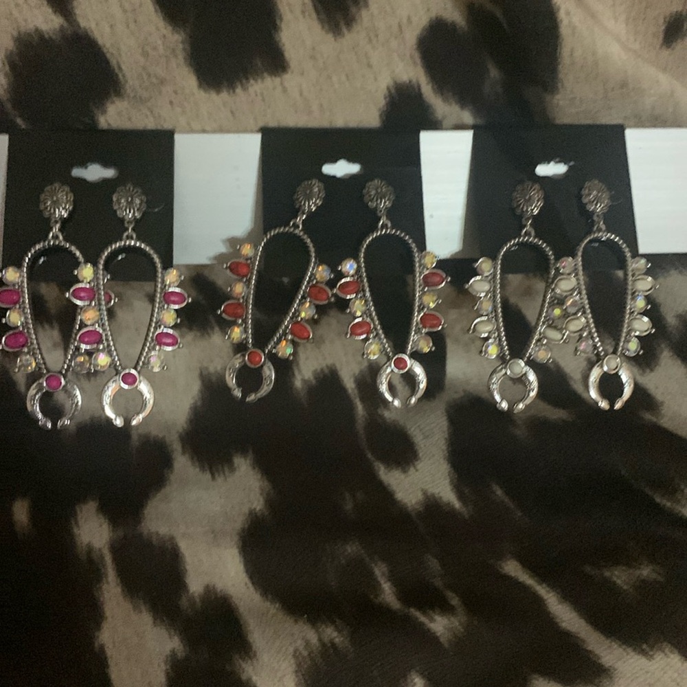 Western style with crackle stone and colorful bling.
